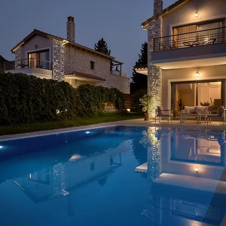 Avesta Private - Niovi Vila *