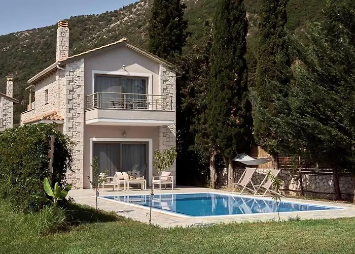 Avesta Private - Niovi Vlikhón