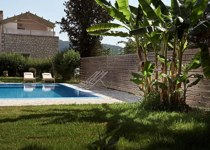 Avesta Private - Niovi Vila